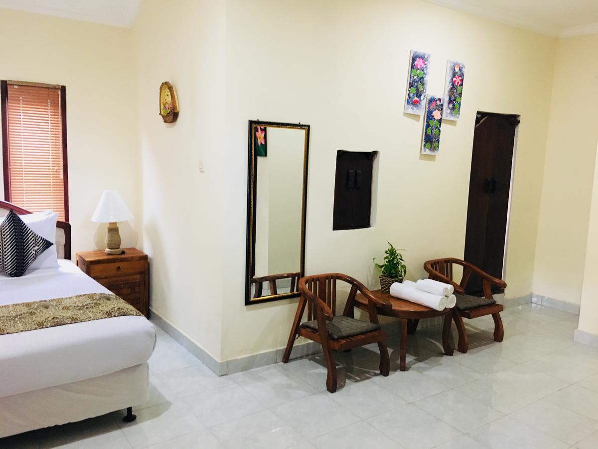 Local Family House Hotel กีอันยาร์ ภายนอก รูปภาพ